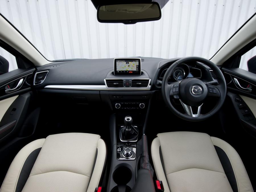  Mazda3 Sedan 2013 года  (UK) (фото 18 из 22)